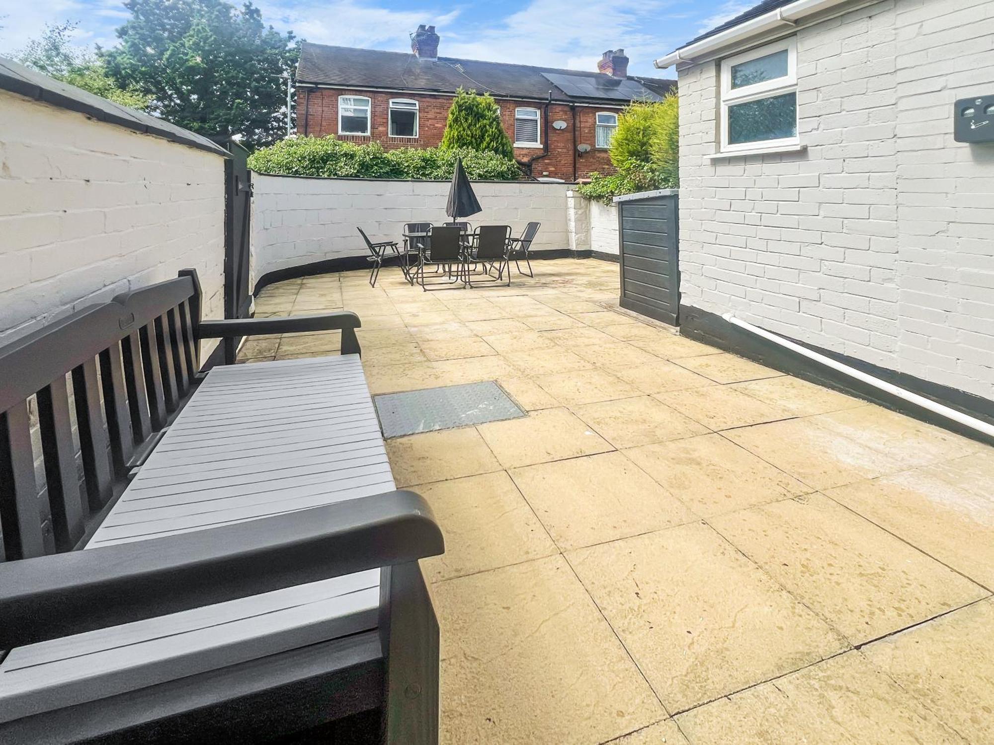 Stylish House Near Hospital With Free Parking Holiday home *