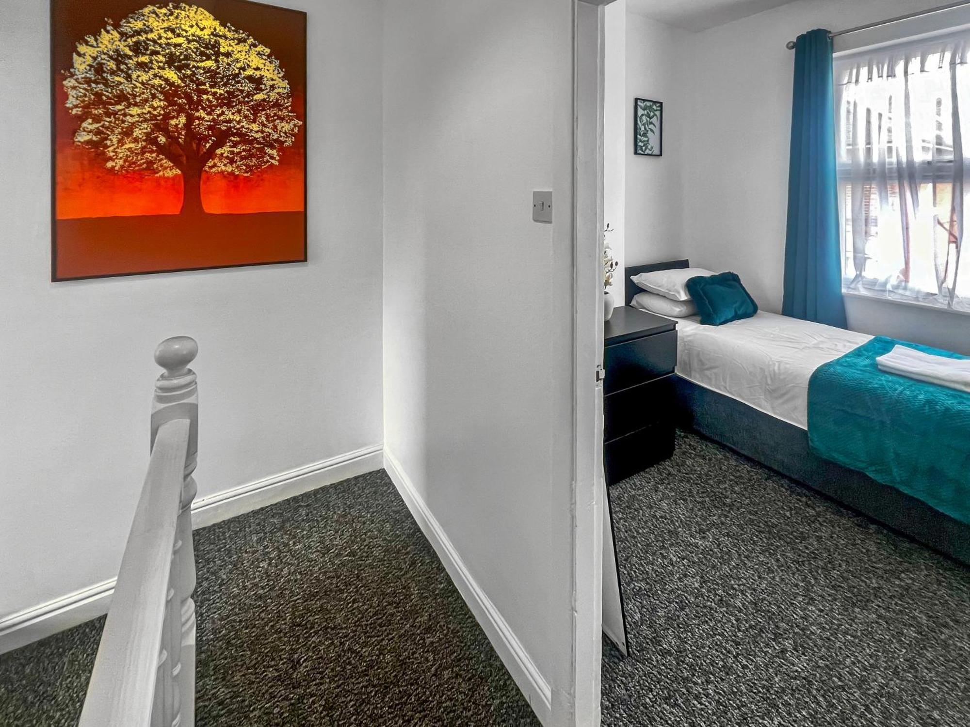 Stylish House Near Hospital With Free Parking Holiday home
